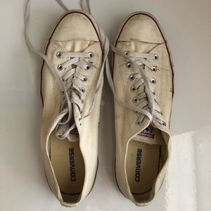 Low top Converse All-stars